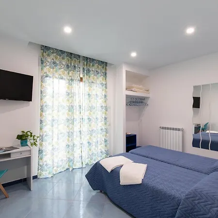 Viaparsano Сорренто